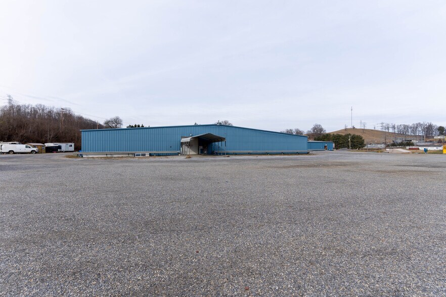 More Photos Of 16120 Porterfield Hwy, Abingdon Freestanding For Sale