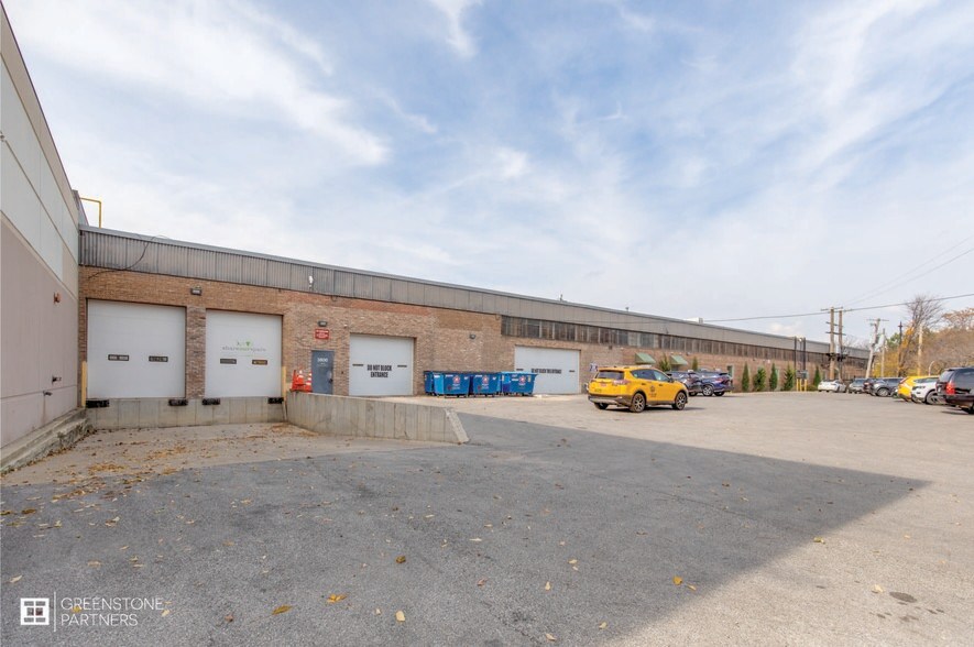 More Photos Of 3800 N Milwaukee Ave, Chicago Warehouse For Lease