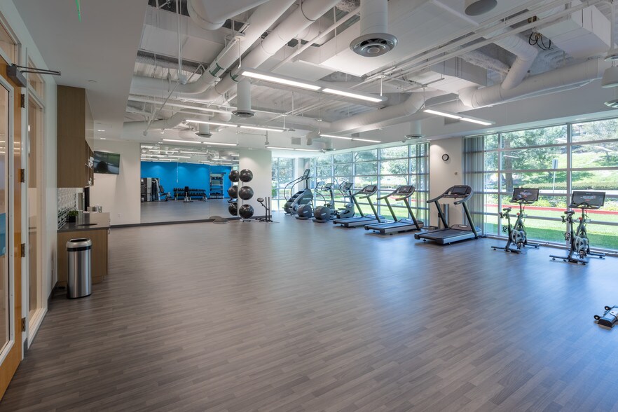 More Photos Of 120 Vantis, Aliso Viejo Office For Lease