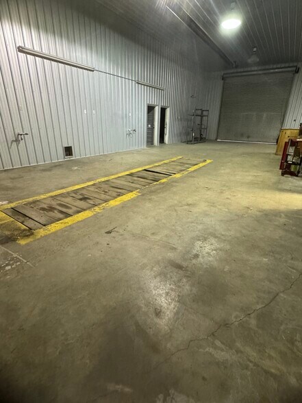 More Photos Of 2229 Bradford Hicks Dr, Livingston Auto Dealership For Sale