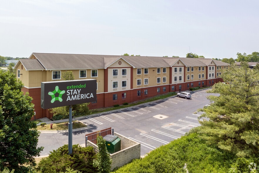 More Photos Of 1180 Doris Rd, Auburn Hills Hotel For Sale