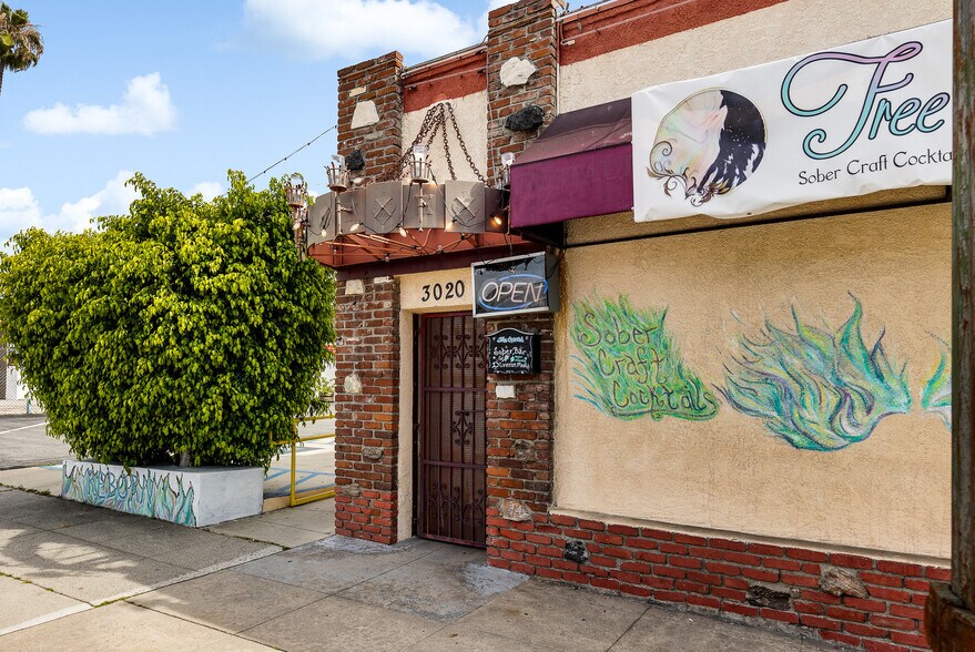 More Photos Of 3020 W Main St, Alhambra Restaurant For Sale