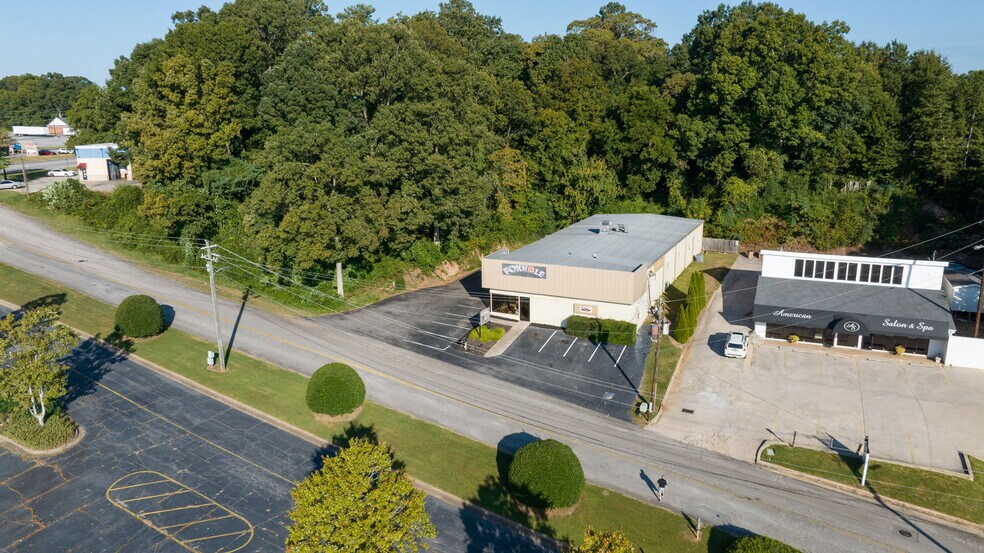 More Photos Of 1358 Plaza Dr, Gainesville Freestanding For Sale