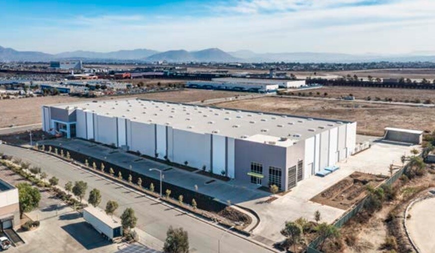More Photos Of 7401 Bristow Ct, San Diego Warehouse For Lease