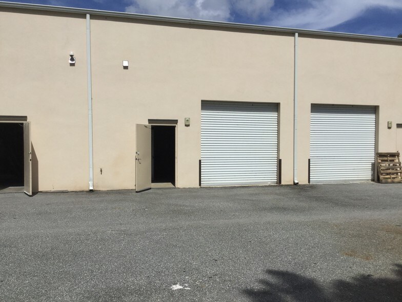 More Photos Of 885 S Charles Richard Beall Blvd, Debary Unknown For Lease