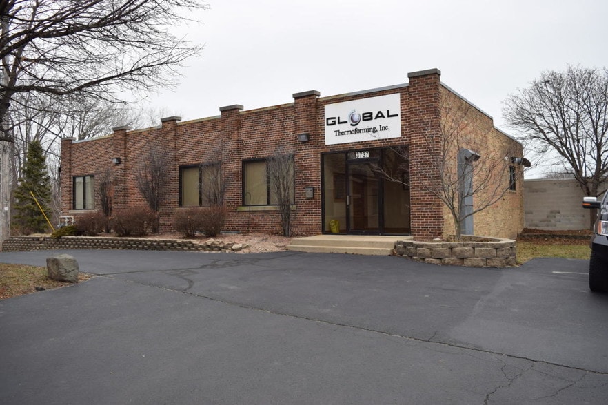 More Photos Of 3737 Douglas Ave, Racine Manufacturing For Lease