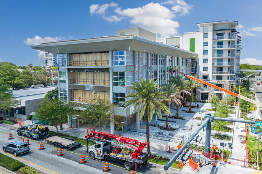 Primary Photo Of 2335 E Atlantic Blvd, Pompano Beach Coworking Space