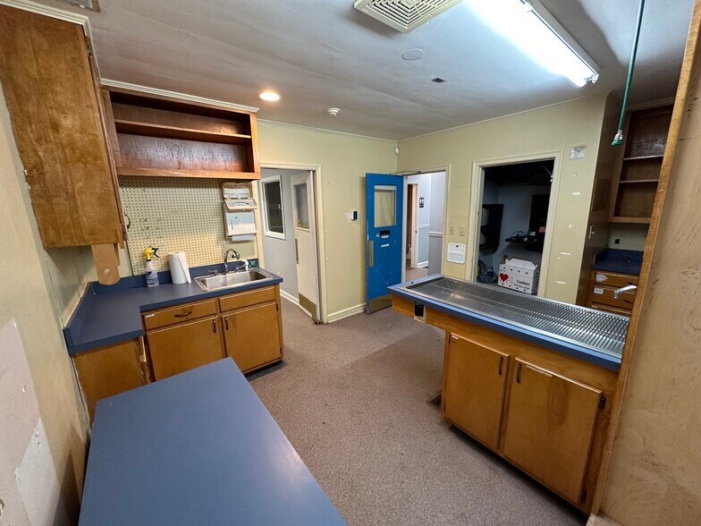 More Photos Of 513 Gaines School Rd, Athens Office Residential For Sale