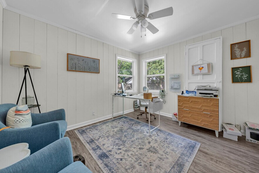 More Photos Of 1001 Randall Ave, Daphne Office Residential For Lease