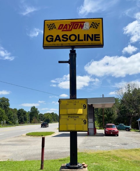 More Photos Of 21915 AL Philpott Hwy, Spencer Service Station For Sale