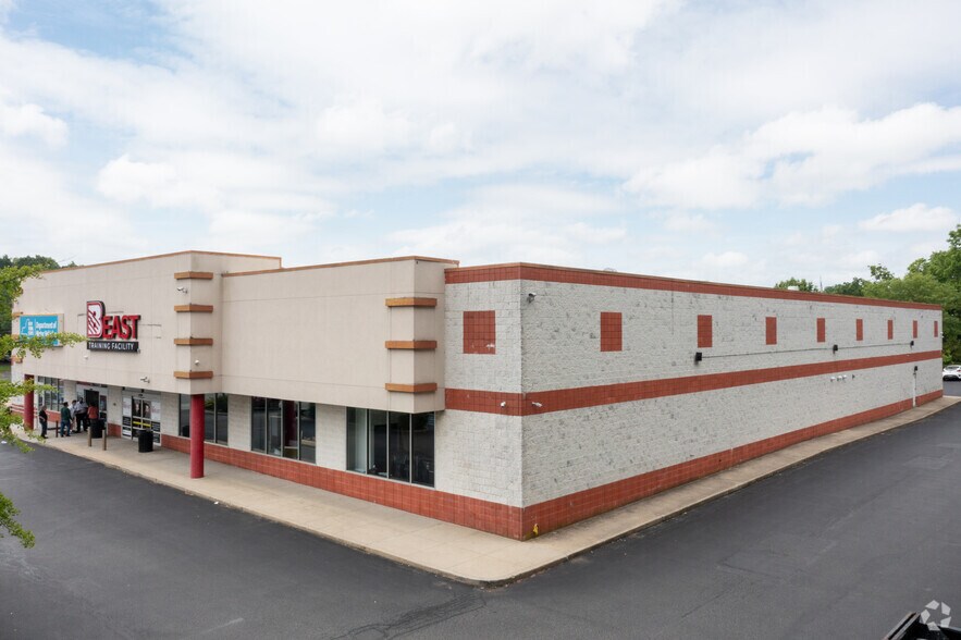 Primary Photo Of 1815 E Jericho Tpke, Huntington Freestanding For Lease