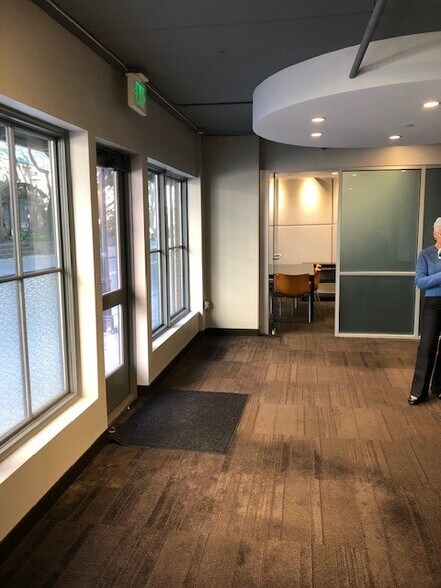 More Photos Of 21 George St, Charleston Apartments For Lease