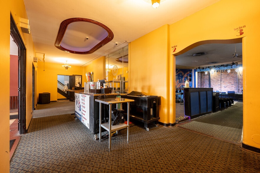 More Photos Of 230 Main St, Hobart Movie Radio TVStudio For Sale