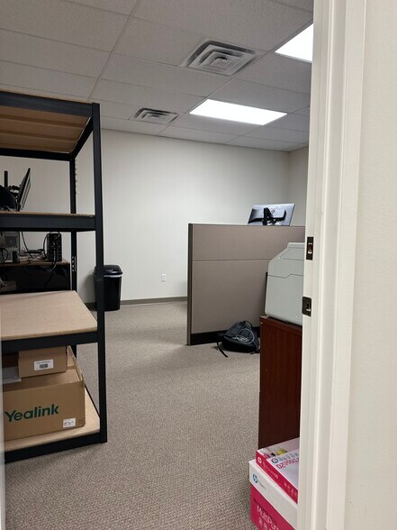More Photos Of 4601 Hollow Tree Dr, Arlington Office For Lease