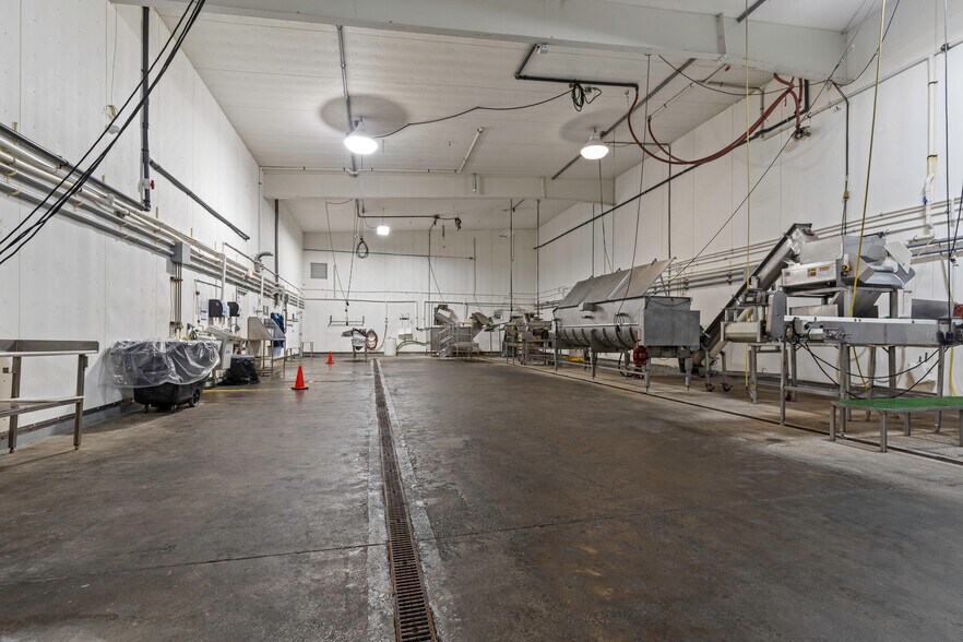 More Photos Of 1323 Towpath Rd, Port Byron Refrigeration Cold Storage For Lease