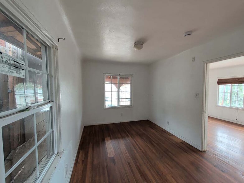 More Photos Of , Los Angeles Unknown For Sale
