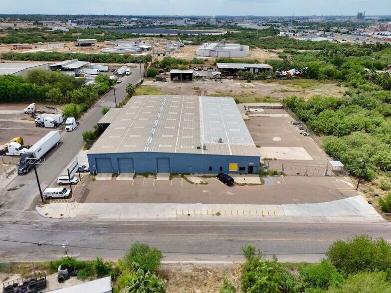 Primary Photo Of 8115 Las Cruces Dr, Laredo Truck Terminal For Lease