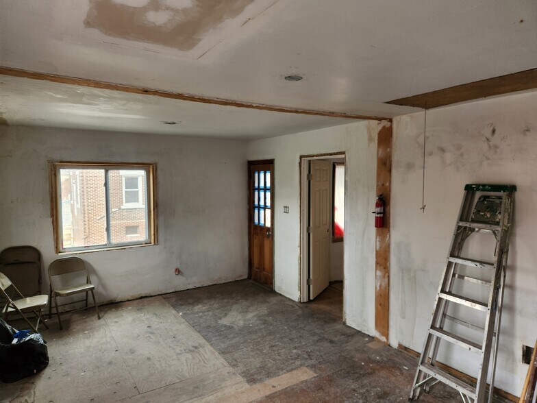 More Photos Of 333 Brinton ave, Trafford General Retail For Lease