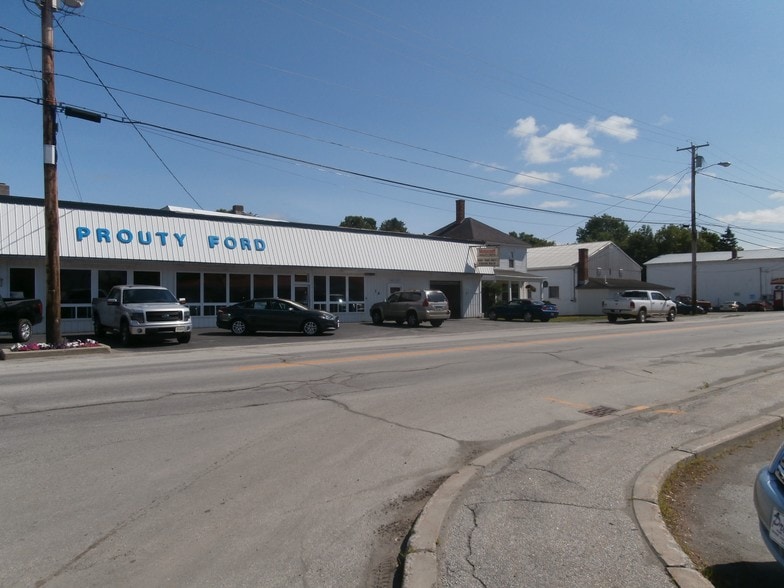 More Photos Of 19 Summer St, Dover-Foxcroft Auto Dealership For Sale