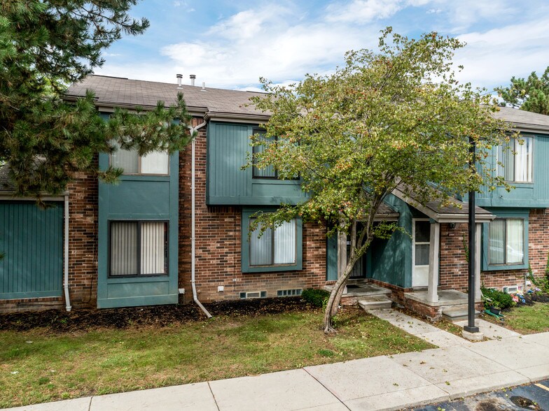 More Photos Of 2154 Hyde Park Rd, Detroit Apartments For Sale