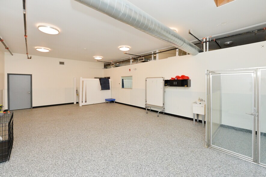 More Photos Of 85-A Walnut St, Montclair Storefront Retail Office For Sale