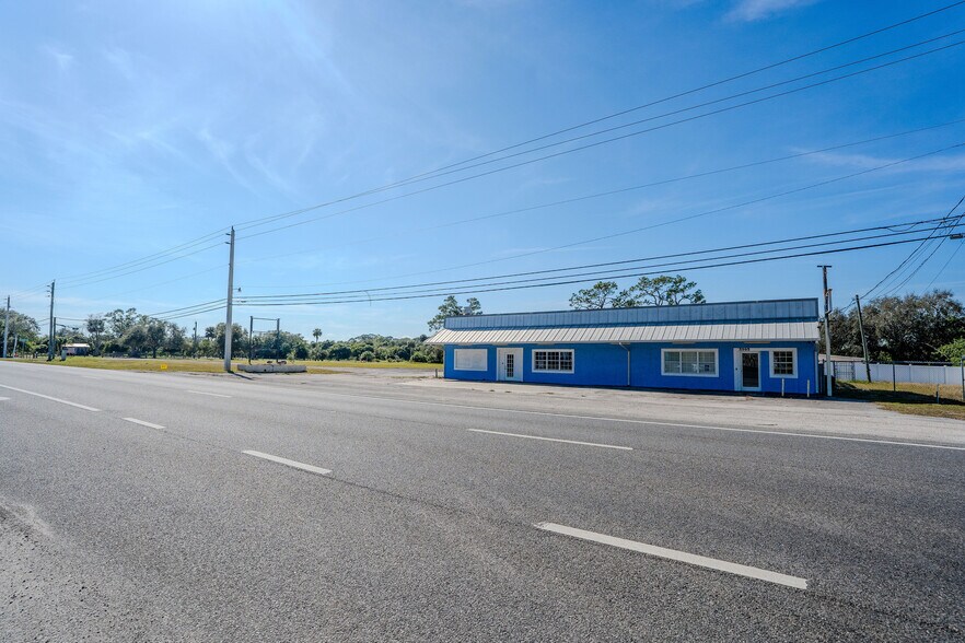 More Photos Of 5995 N Courtenay Pky, Merritt Island Light Manufacturing For Sale