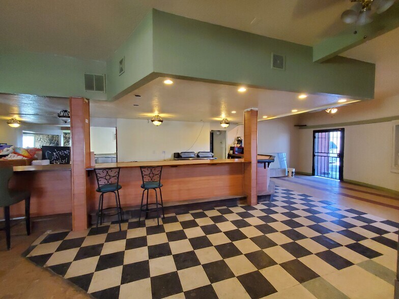 More Photos Of 19306 National Trails Hwy, Oro Grande Bar For Sale