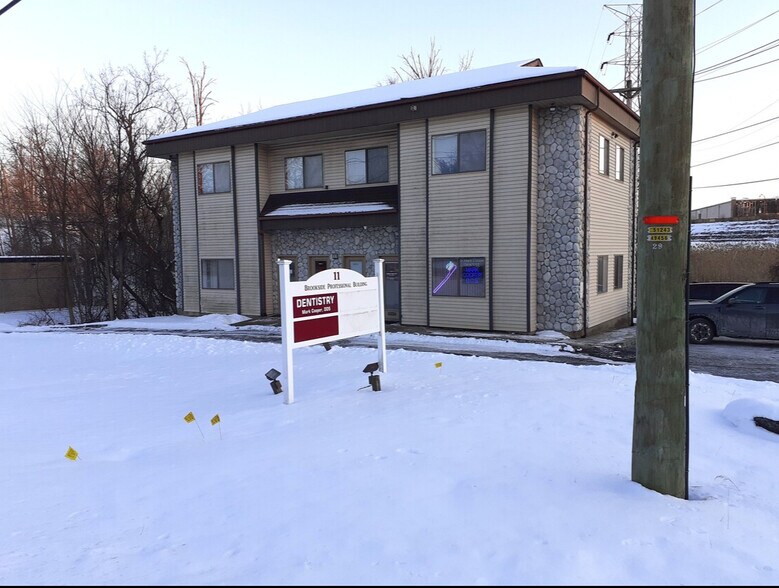 Primary Photo Of 11 West Ave, Chester Medical For Lease