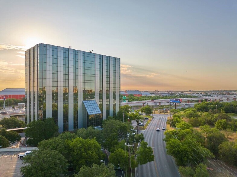 More Photos Of 9601 McAllister Fwy, San Antonio Office For Lease