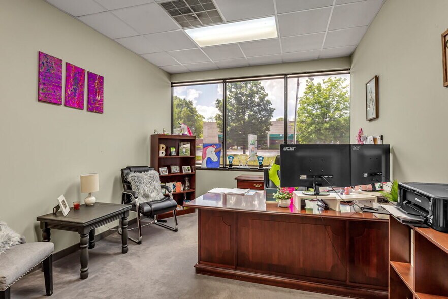 More Photos Of 115 Pomona Dr, Greensboro Office Residential For Lease