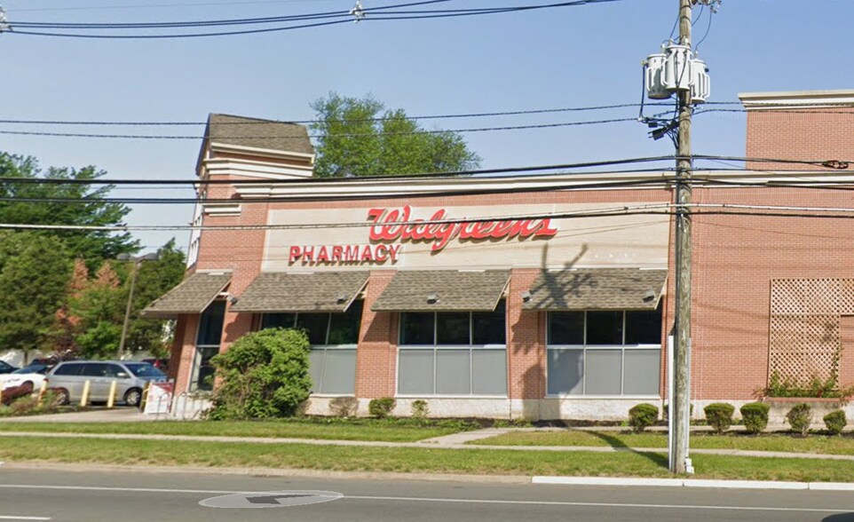 More Photos Of 504 Kings Hwy, Cherry Hill Drugstore For Lease