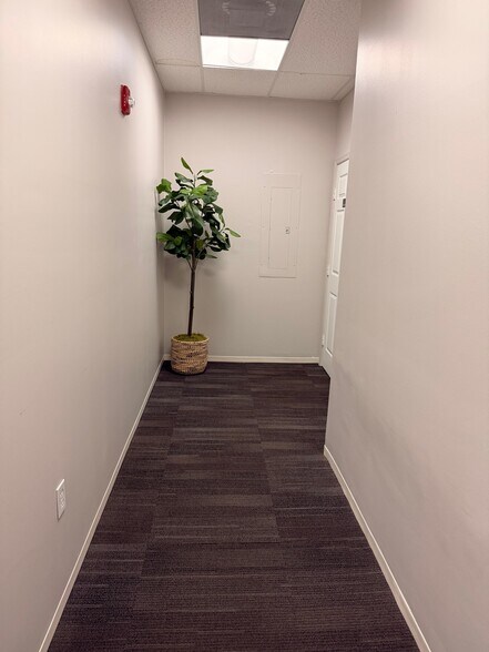 More Photos Of 7351 Wiles Rd, Coral Springs Office For Lease