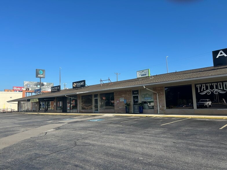 Primary Photo Of 7007-7025 Kingston Pike, Knoxville Unknown For Lease