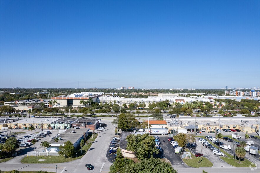 More Photos Of 1205-1425 NE 163rd St, North Miami Beach General Retail For Lease