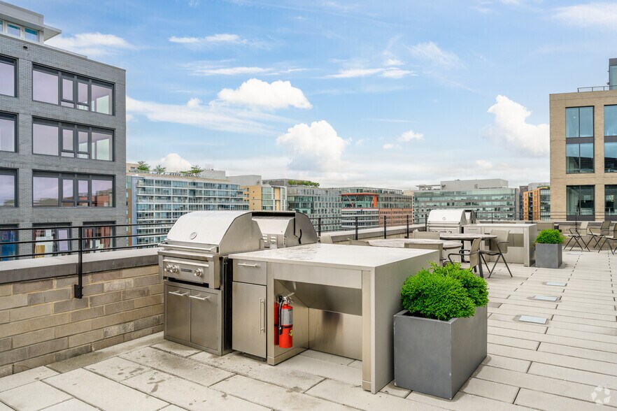 More Photos Of 1300 Yards Pl SE, Washington Apartments For Lease