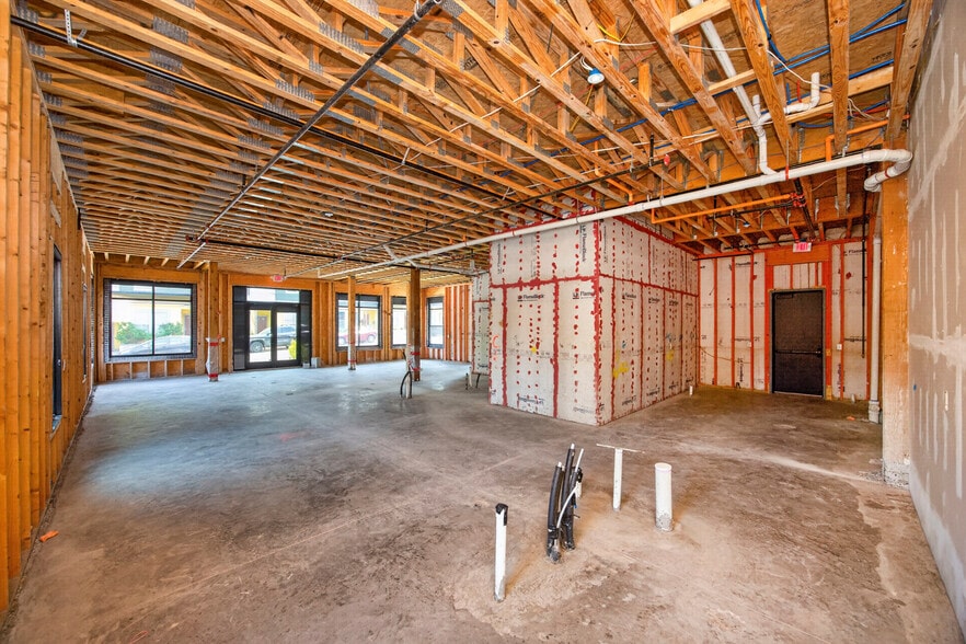 More Photos Of 722 McFerrin Ave, Nashville Restaurant For Lease