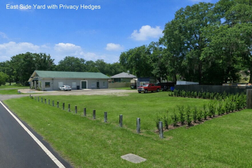 More Photos Of 311 W Lutz Lake Fern Rd, Lutz Flex For Sale