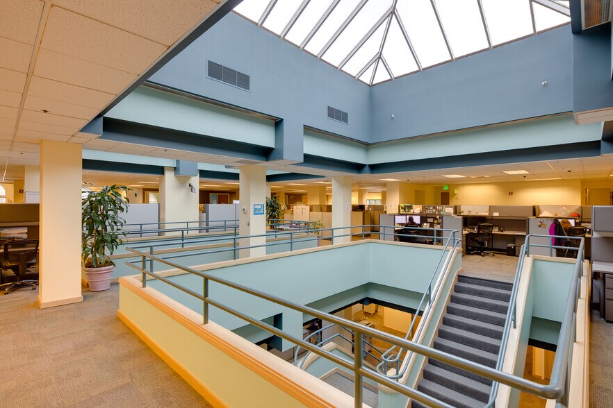 More Photos Of 1140-1160 Broadway, Tacoma Office For Lease