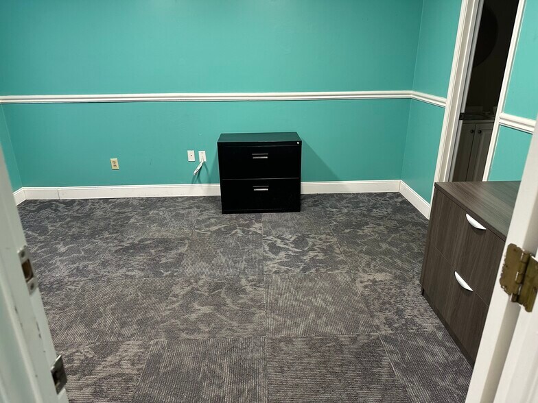 More Photos Of 10569 Lem Turner Rd, Jacksonville Medical For Sale