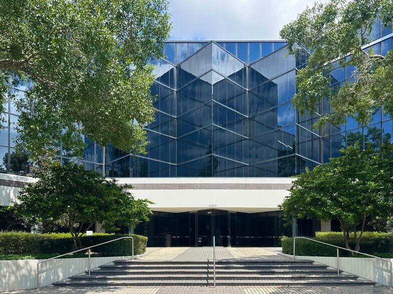 More Photos Of 8375 Dix Ellis Trl, Jacksonville Office For Sale