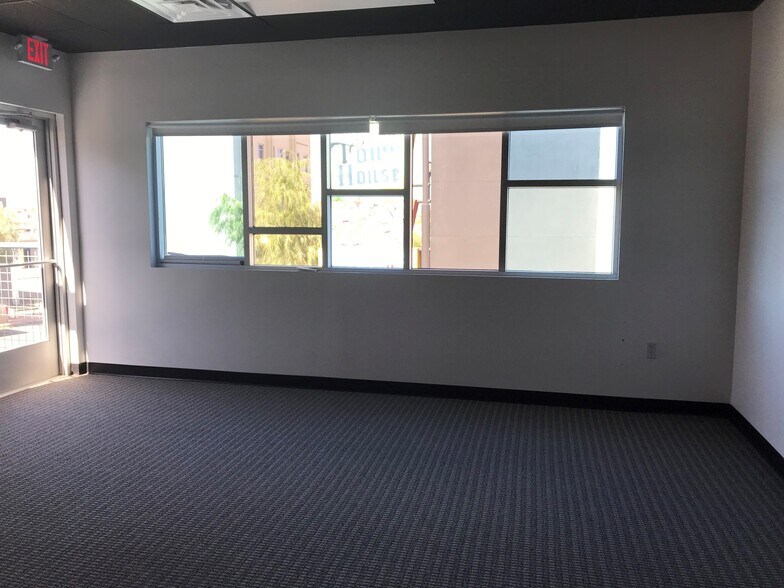 More Photos Of 37 S Water St, Henderson Office Residential For Lease