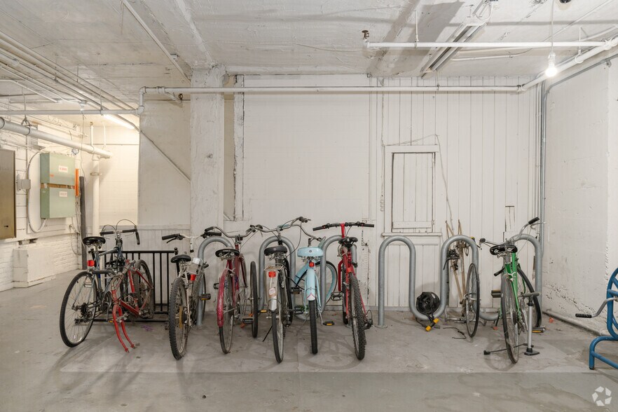 More Photos Of 10 NW 20th Ave, Portland Apartments For Lease