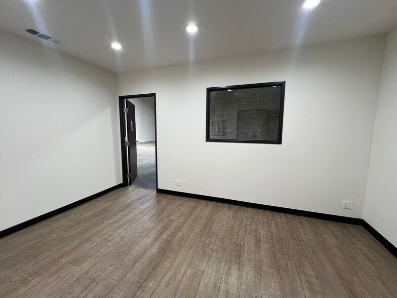 More Photos Of 4459 Rowland Ave, El Monte Warehouse For Lease
