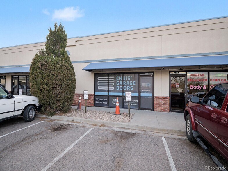 More Photos Of 410-428 Norfolk St, Aurora Light Manufacturing For Sale