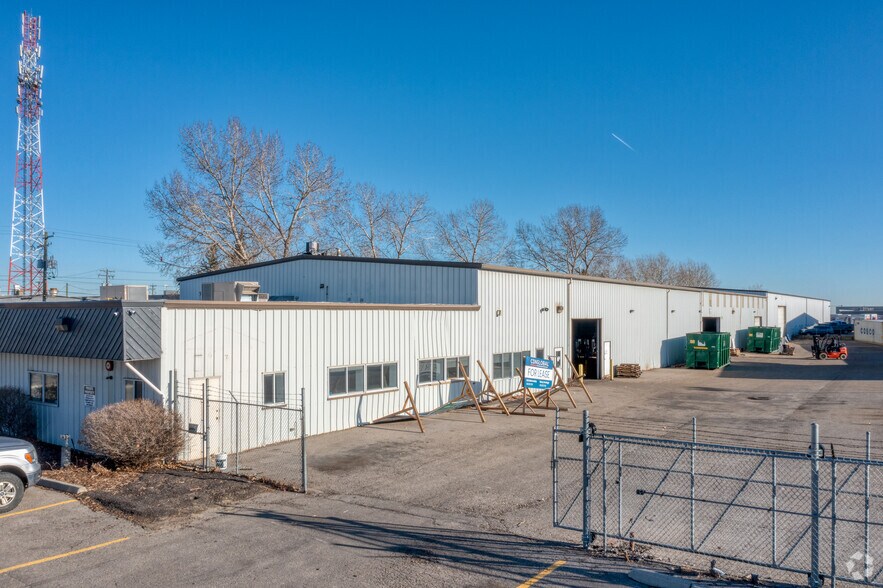 More Photos Of 2719 3 Av NE, Calgary Manufacturing For Lease