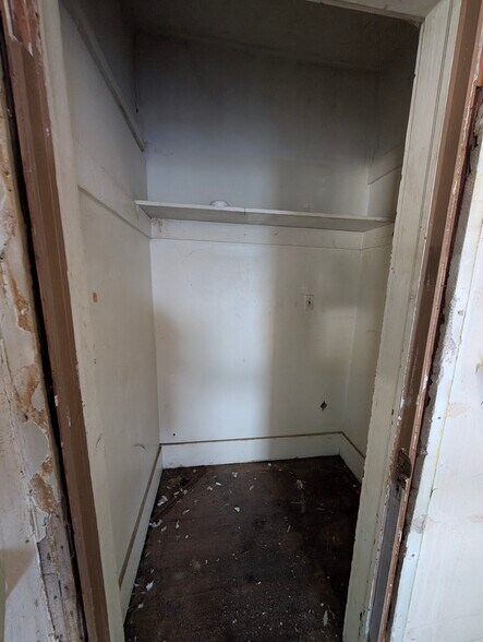 More Photos Of 101 N 7th St, Ponca City Multifamily For Sale
