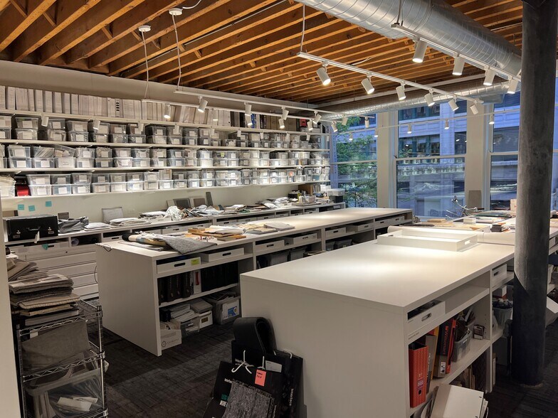 More Photos Of 108-110 W Kinzie St, Chicago Office Residential For Sale