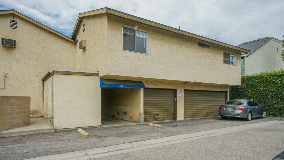 More Photos Of 704 S Webster Ave, Anaheim Apartments For Sale