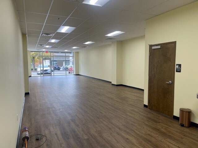 More Photos Of 1300 Peachtree Industrial Blvd, Suwanee Storefront Retail Office For Sale