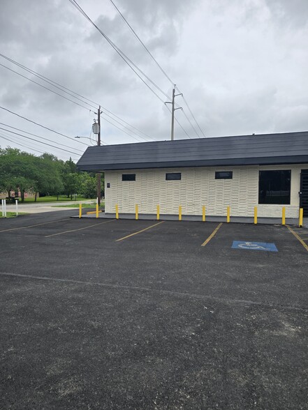 Primary Photo Of 3619 Reed Rd, Houston Freestanding For Lease